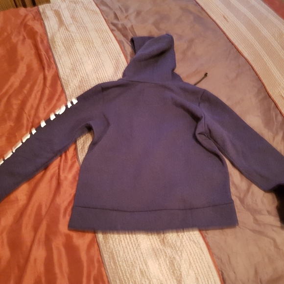 Hollister hoodie - Picture 2 of 5